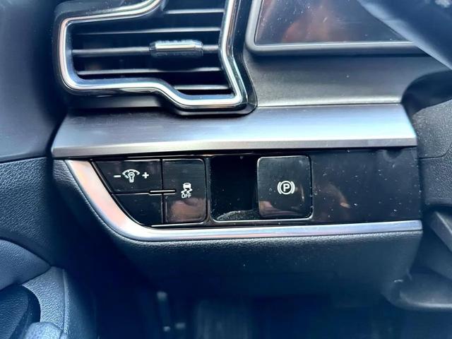 Photo of 2023 Ebony Black Kia Sportage