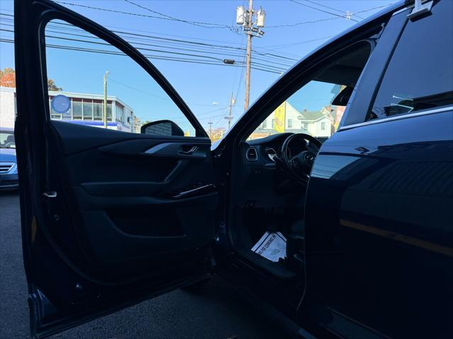 Photo of 2022 Deep Crystal Blue Mica Mazda CX-9