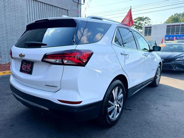 Photo of 2022 White Chevrolet Equinox
