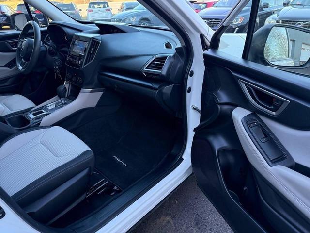 Photo of 2020 Crystal White Pearl Subaru Forester