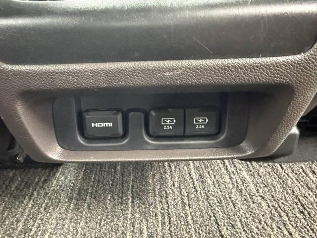 Photo of 2019 Lunar Silver Metallic Honda Odyssey