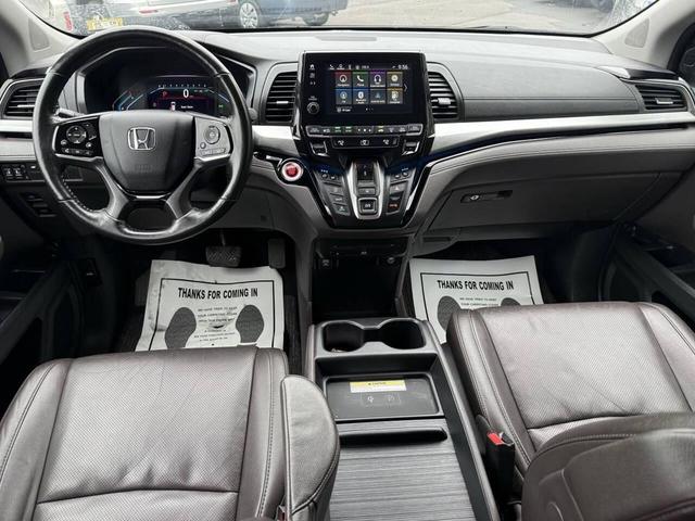 Photo of 2019 Lunar Silver Metallic Honda Odyssey