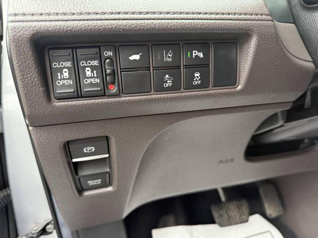 Photo of 2019 Lunar Silver Metallic Honda Odyssey