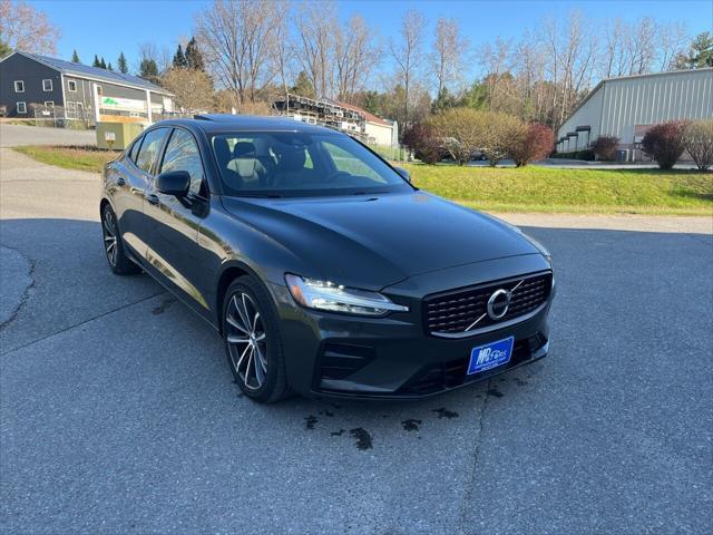 Photo of 2022 Gray Volvo S60