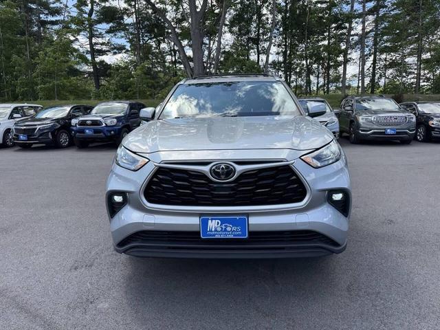 Photo of 2020 Celestial Silver Metallic Toyota Highlander