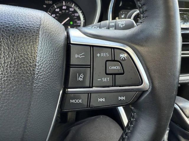 Photo of 2020 Celestial Silver Metallic Toyota Highlander