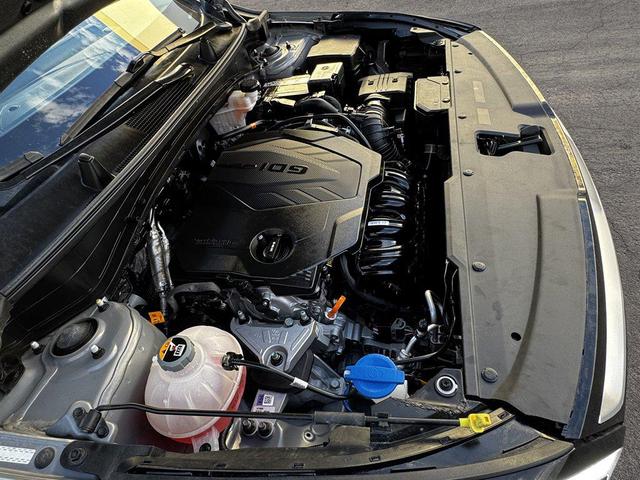 Photo of 2023 Silver Kia Sportage