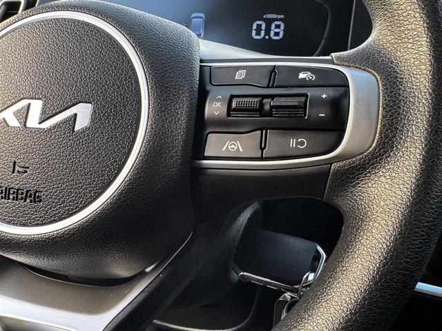 Photo of 2023 Silver Kia Sportage