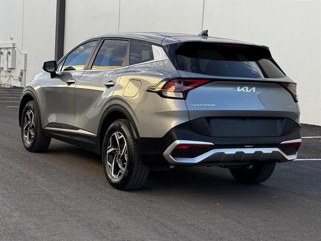 Photo of 2023 Silver Kia Sportage