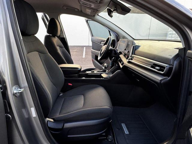 Photo of 2023 Silver Kia Sportage