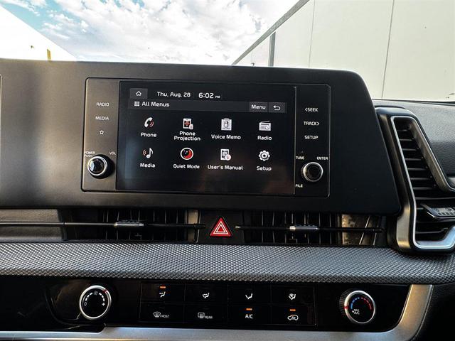Photo of 2023 Silver Kia Sportage