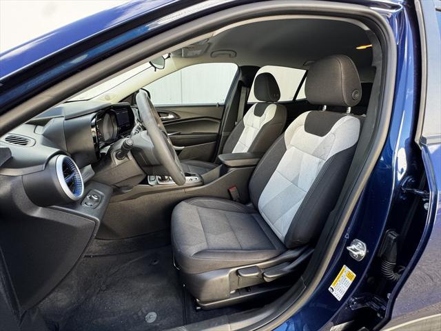Photo of 2024 Blue Chevrolet Trax