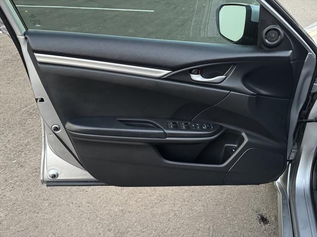Photo of 2021 Silver Honda Civic