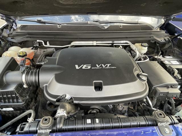 Photo of 2017 Blue Chevrolet Colorado
