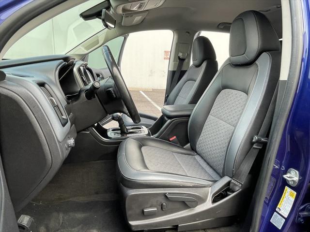 Photo of 2017 Blue Chevrolet Colorado