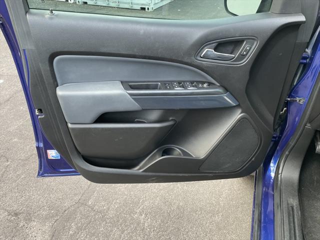 Photo of 2017 Blue Chevrolet Colorado