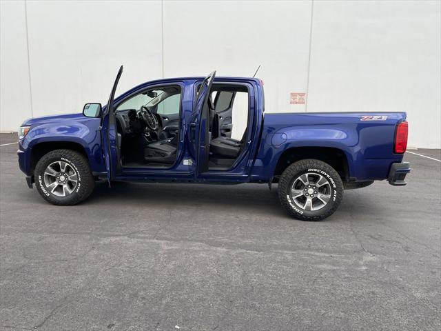 Photo of 2017 Blue Chevrolet Colorado