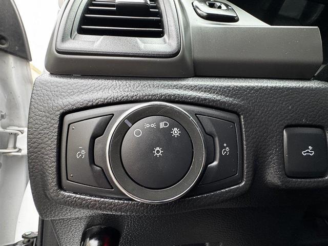Photo of 2021 White Ford Ranger