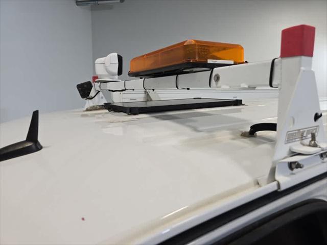 Photo of 2014 Summit White Chevrolet Express 2500