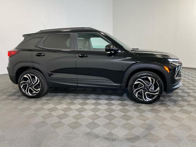 Photo of 2026 Mosaic Black Metallic Chevrolet Trailblazer