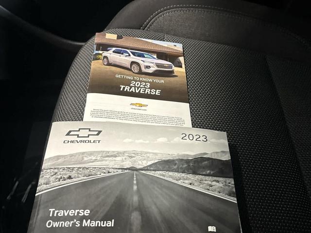 Photo of 2023 Northsky Blue Metallic Chevrolet Traverse