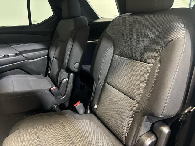 Photo of 2023 Northsky Blue Metallic Chevrolet Traverse