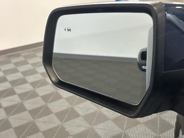 Photo of 2023 Northsky Blue Metallic Chevrolet Traverse