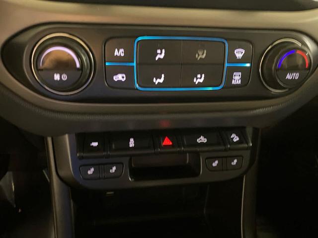 Photo of 2017 Black Chevrolet Colorado