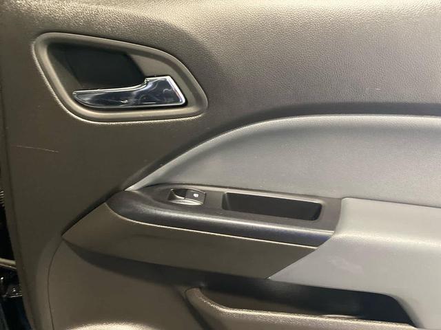 Photo of 2017 Black Chevrolet Colorado