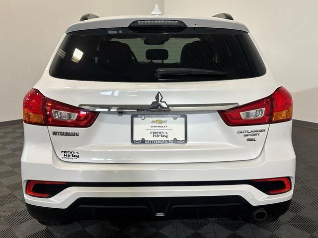Photo of 2018 Diamond White Pearl Mitsubishi Outlander Sport