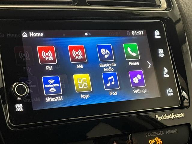 Photo of 2018 Diamond White Pearl Mitsubishi Outlander Sport