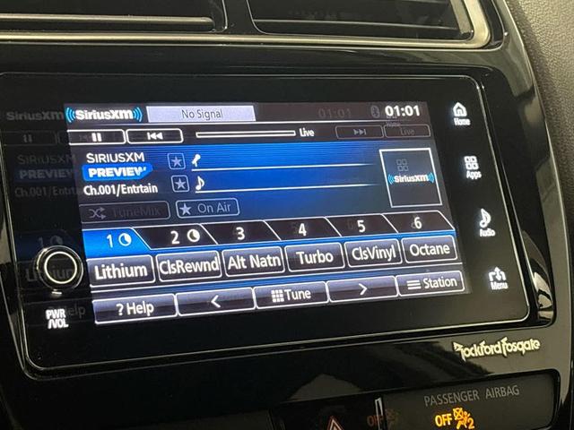Photo of 2018 Diamond White Pearl Mitsubishi Outlander Sport