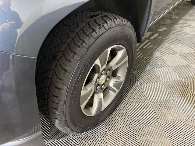 Photo of 2020 Shadow Gray Metallic Chevrolet Colorado