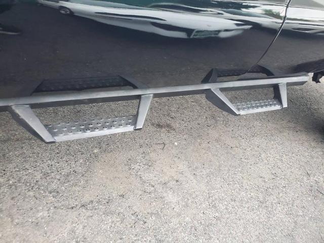 Photo of 2006 Black Ford F-250