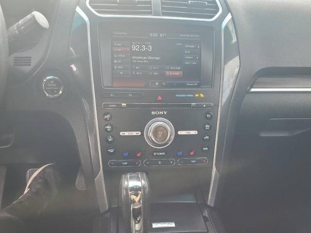 Photo of 2016 Black Ford Explorer
