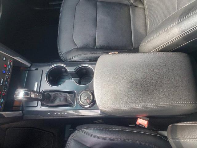 Photo of 2016 Black Ford Explorer