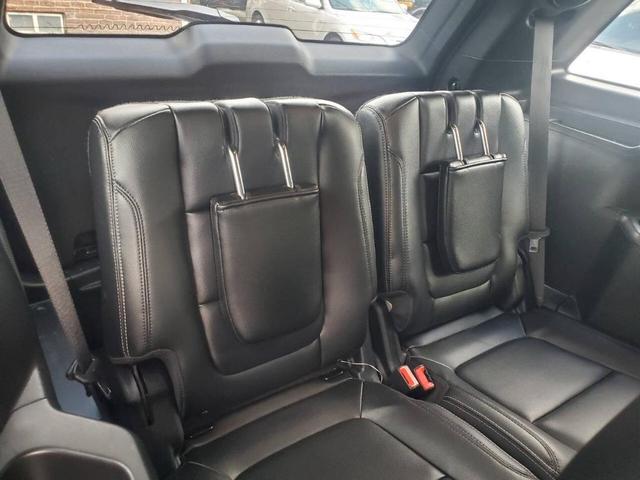 Photo of 2016 Black Ford Explorer