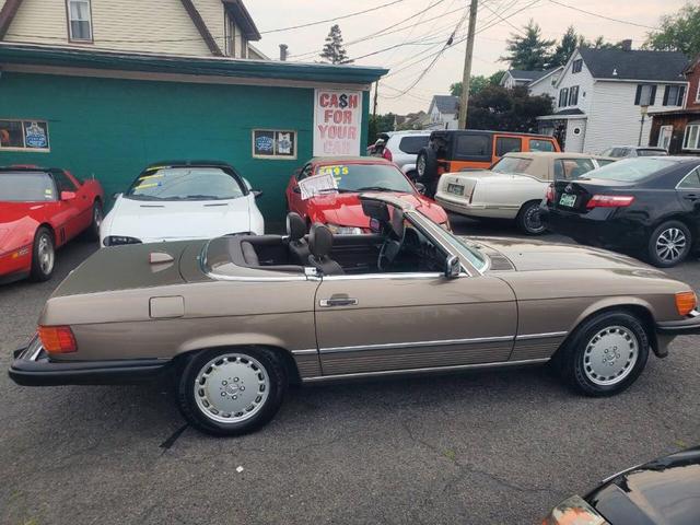 Photo of 1987 473 Mercedes-Benz SL-Class