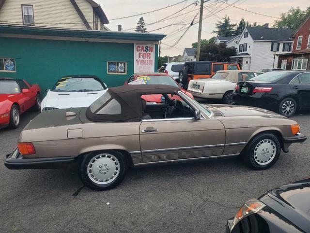 Photo of 1987 473 Mercedes-Benz SL-Class