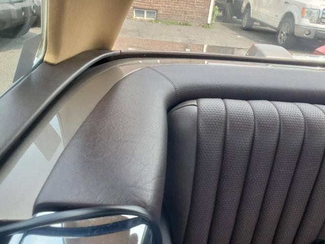 Photo of 1987 473 Mercedes-Benz SL-Class
