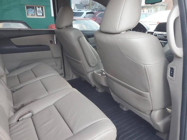 Photo of 2016 White Honda Odyssey