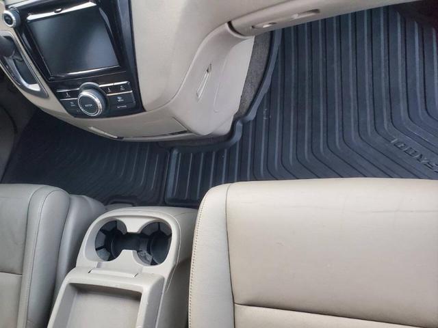 Photo of 2016 White Honda Odyssey