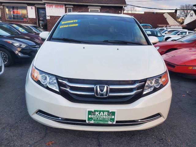 Photo of 2016 White Honda Odyssey