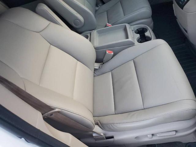 Photo of 2016 White Honda Odyssey