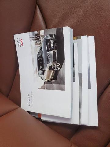 Photo of 2010 White Audi Q5