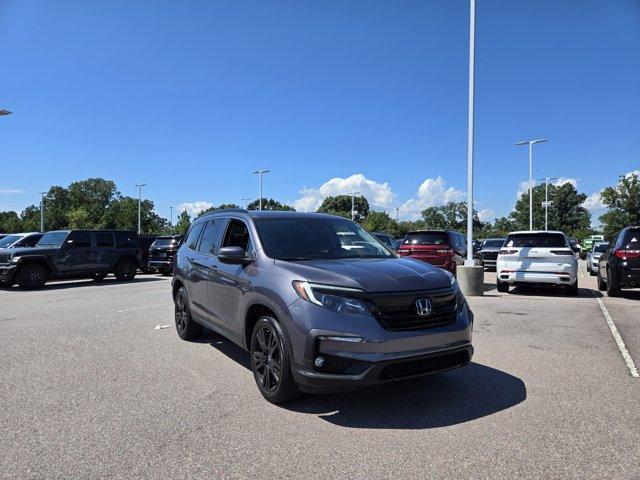 Photo of 2021 Black Honda Pilot