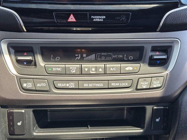 Photo of 2021 Black Honda Pilot