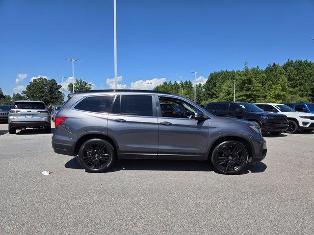 Photo of 2021 Black Honda Pilot