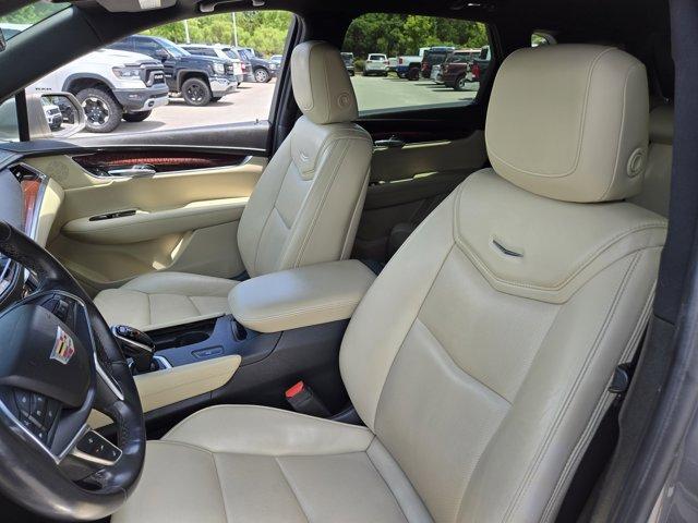 Photo of 2018 Bronze Dune Metallic Cadillac XT5
