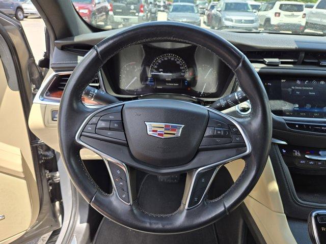 Photo of 2018 Bronze Dune Metallic Cadillac XT5